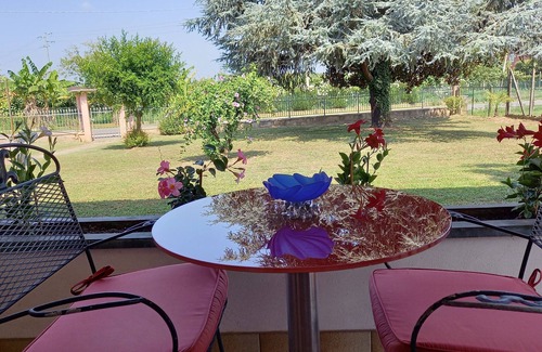 Legnago Cottage | Relax at B&B Cedro Argentato: Pet-Friendly with Spa & Dining