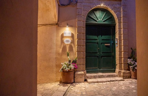 Otranto Historic Centre Bed & Breakfast | Historic Elegance at B&B Centro Storico with Breakfast
