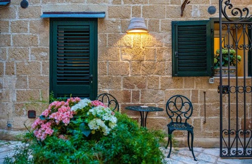 Otranto Historic Centre Bed & Breakfast | Historic Elegance at B&B Centro Storico with Breakfast