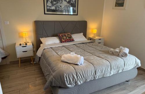 Aci Trezza Bed & Breakfast | Guest Rated 10/10 at B&B CESARE'S with Hot Tub & Breakfast