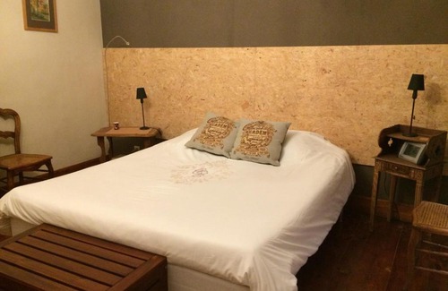 Sint-Pieters-Woluwe Bed & Breakfast | Guest Favorite: B&B Chambre Chocolat with 9.5 Rating