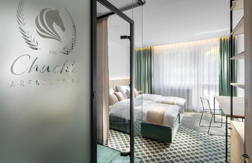 Velka Chuchle Hotel | Pet-Friendly Retreat at B&B Chuchle Arena Praha