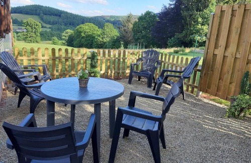 Stavelot Bed & Breakfast | Explore B&B Circuitez-vous: Top-Rated with Family-Friendly Amenities