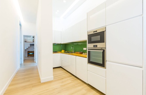 Vittorio Emanuele House | Discover B&B Civico 33: Spa Relaxation and Family Fun