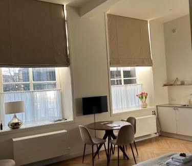 Dordrecht Bed & Breakfast | Guest Favorite: B&B Cleyn Cruysenborgh 1531 with Breakfast