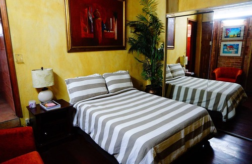F.w.i Hotel | Comfortable Stay at B & B Comfy Inn with Family-Friendly Perks