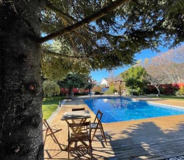 Becerril de la Sierra Bed & Breakfast | Oceanfront Bliss at B&B Concha - Rated 9.2/10 by Guests