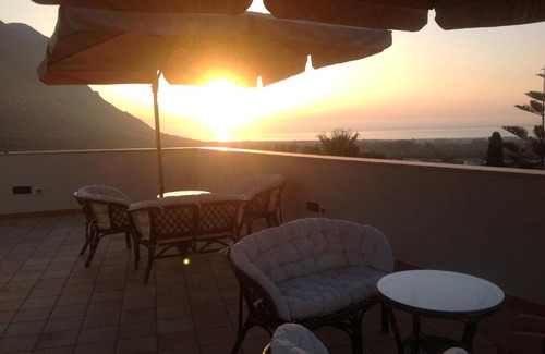 Castelluzzo Bed & Breakfast | Guest Rated 10/10 at B&B Coppola with Breakfast & Kitchen