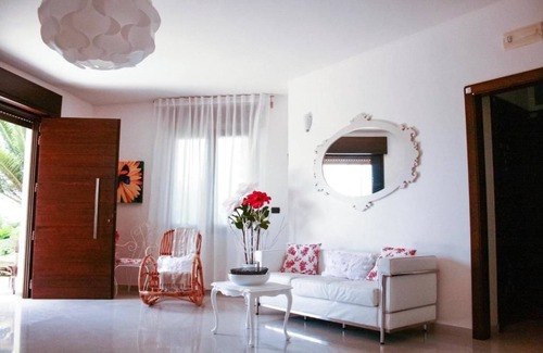 Capilungo Bed & Breakfast | Cozy B&B Corallo: Family-Friendly with Pool & Breakfast
