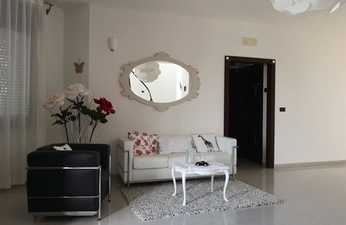 Capilungo Bed & Breakfast | Cozy B&B Corallo: Family-Friendly with Pool & Breakfast