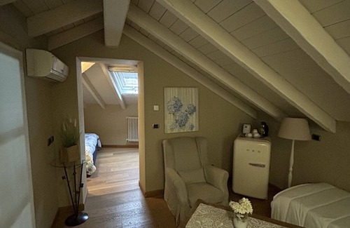 Voghera Bed & Breakfast | Cozy B&B Corte delle Roses: Rated 9.2 with Breakfast & Dining