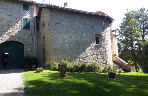 Neviano degli Arduini Apartment | Relaxing Stay at B&B Cortebonomini with Pool & Pet-Friendly