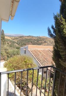Cutar Bed & Breakfast | Beautiful B&B Cortijo Loma León with Oceanfront Views