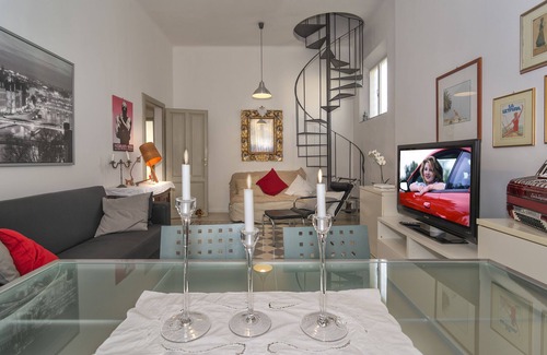 Pisa Apartment | Comfortable B&b Cristina e Stefano with Family-Friendly Amenities