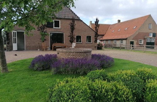 Haren Bed & Breakfast | Guest Rated B&B d'n Uilenhof Haren with Breakfast Included