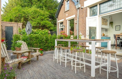 Wagenberg Bed & Breakfast | Guest Rated 10/10 at B&B d'Ouwe Grutter - Child Friendly Retreat