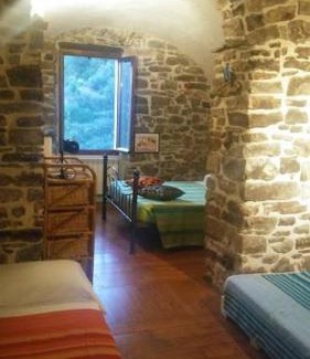 Apricale Bed & Breakfast | Charming B&B Da Marta: Pet-Friendly Stay with Breakfast