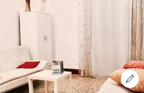 Taranto Bed & Breakfast | Pet-Friendly B&B da Ninetta & Peppino for Budget Travelers