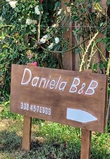 Castiglione di Garfagnana Bed & Breakfast | Cozy Daniela B&B with Ocean View & Breakfast Included