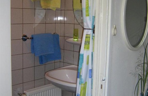 Norg Bed & Breakfast | Discover B&B De Esdoorn: Rated 8.7/10 with Breakfast Included