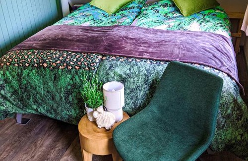 Spier Bed & Breakfast | Top-Rated B&B De Heide with Complimentary Breakfast