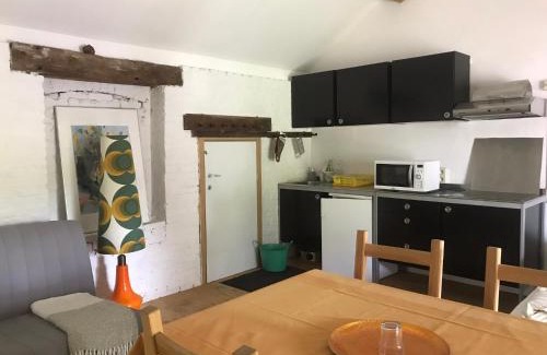 Heks Bed & Breakfast | Pet-Friendly B&B De Henehoeve with Oceanfront Views