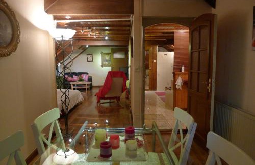 Roggel Bed & Breakfast | Cozy B&B De Kleine Wijngaard with Pool and Hot Tub