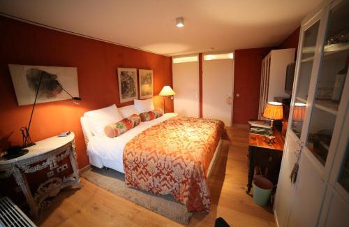 Utrecht Bed & Breakfast | Discover B&B de Singel: 4-Star Guest Rated Perfection