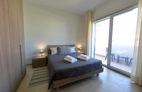Salice Salentino Bed & Breakfast | Top-Rated B&B dei Ciclopi: Family-Friendly with Kitchen