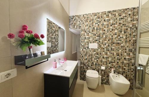 Historical Downtown Salerno Bed & Breakfast | Comfortable Stay at B&B Dei Mercanti with Breakfast & Kitchen