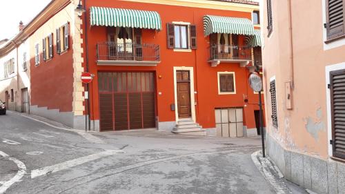 Mondovi Bed & Breakfast | Delightful B&B del Borgo: Pet & Child Friendly Haven