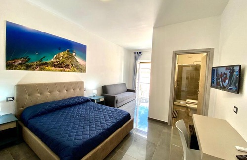 Marina di Ascea Bed & Breakfast | Relax at B&B DEL CORSO: Ocean Views & Family-Friendly Stay
