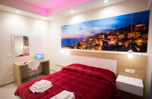Scalea Bed & Breakfast | Charming B&B Delicius - Family-Friendly Retreat with High Ratings