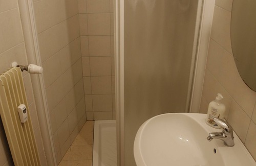 Conegliano Bed & Breakfast | Experience B&B Delle Rose: Pool, Spa & Family-Friendly Retreat