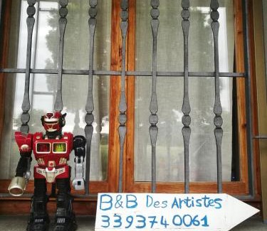 Albinea Bed & Breakfast | Warm B&B Des Artistes: Family-Friendly with Cozy Amenities