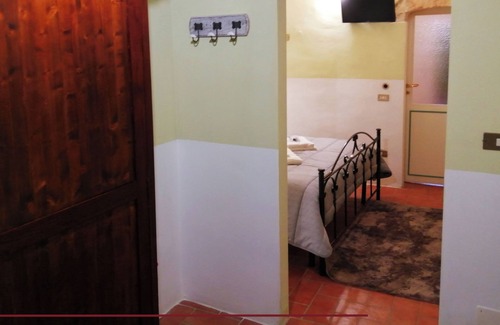 Latiano Bed & Breakfast | Peaceful B&B Desired: Your Serene Getaway by the Sea