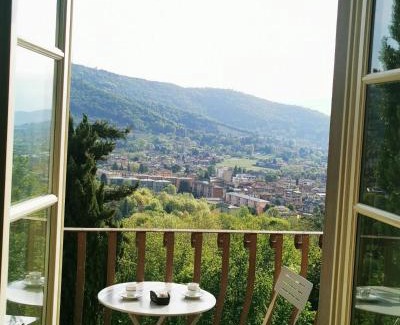 Bergamo Bed & Breakfast | Guest Rated: B&B Dimora Delle Donnole in Scenic Bergamo