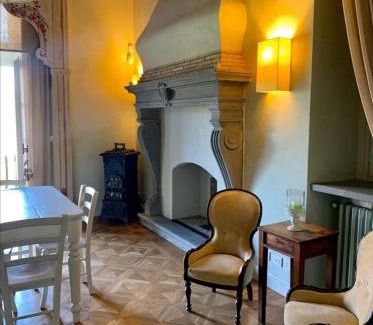 Bergamo Bed & Breakfast | Guest Rated: B&B Dimora Delle Donnole in Scenic Bergamo