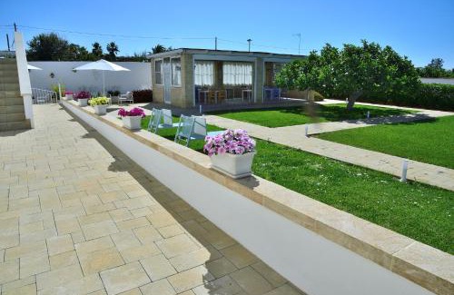Torre San Giovanni Bed & Breakfast | Exceptional Oceanfront Retreat at Domus Terra Mare