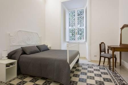 Monti Bed & Breakfast | Discover B&B Domus Aurea: 4-Star, Pet-Friendly Haven