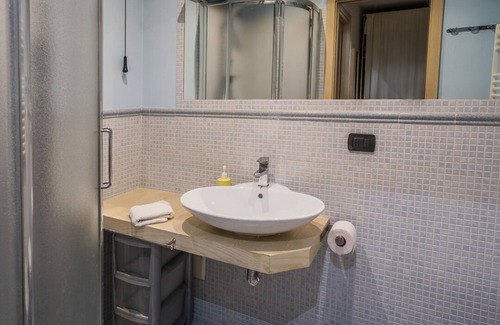 Torre Annunziata Bed & Breakfast | Ideal B&B Domus Vesuvia: Spa Retreat with Breakfast Included