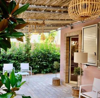Schiavonea Bed & Breakfast | Guest Rated: 9.5 at B&B Don Savè - Pet & Child Friendly