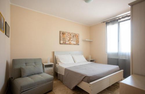 Vignacastrisi Bed & Breakfast | Relax at B&B DonnaLina: Oceanfront Oasis with Pool
