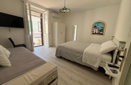 Dragonea House | Charming B&B Due Su Due with Child-Friendly Amenities