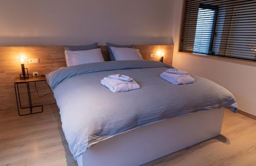Weelde Bed & Breakfast | Discover B&B El Bayo: Spa Retreat with Perfect Reviews