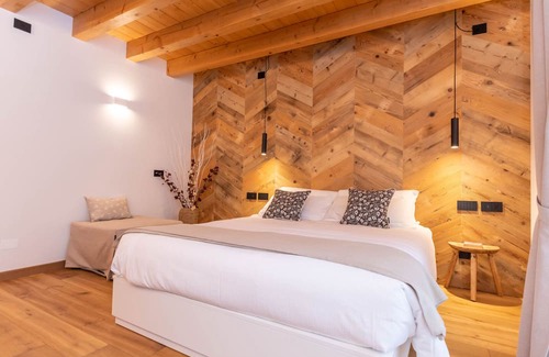 Canale d'Agordo Bed & Breakfast | Cozy B&B El Lares 3 with Spa & Family-Friendly Amenities
