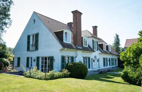 Ecaussinnes-dʼEnghien Bed & Breakfast | Cozy B&B El Tyu: Family-Friendly with Kitchen Access