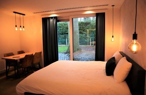 Sint-Michiels Bed & Breakfast | Welcoming Retreat at B&B Fago with Pool & Hot Tub
