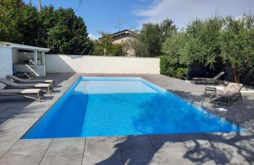 Moniga del Garda Bed & Breakfast | Experience 4-Star Bliss at B&B Fior di Magnolia