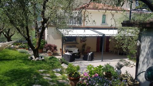 Sulzano Bed & Breakfast | Guest Rated 9.7: B&B ForseSiForseNo with Ocean View